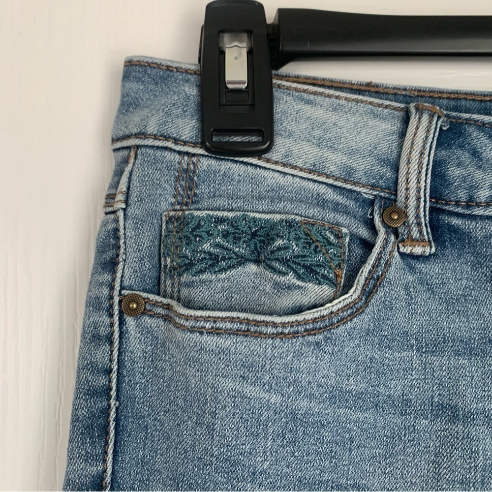 Embroidered Raw Hem Jeans - Picture 6 of 14